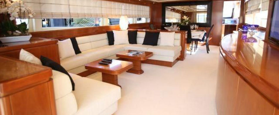 Air Seven Yacht for sale - Living room