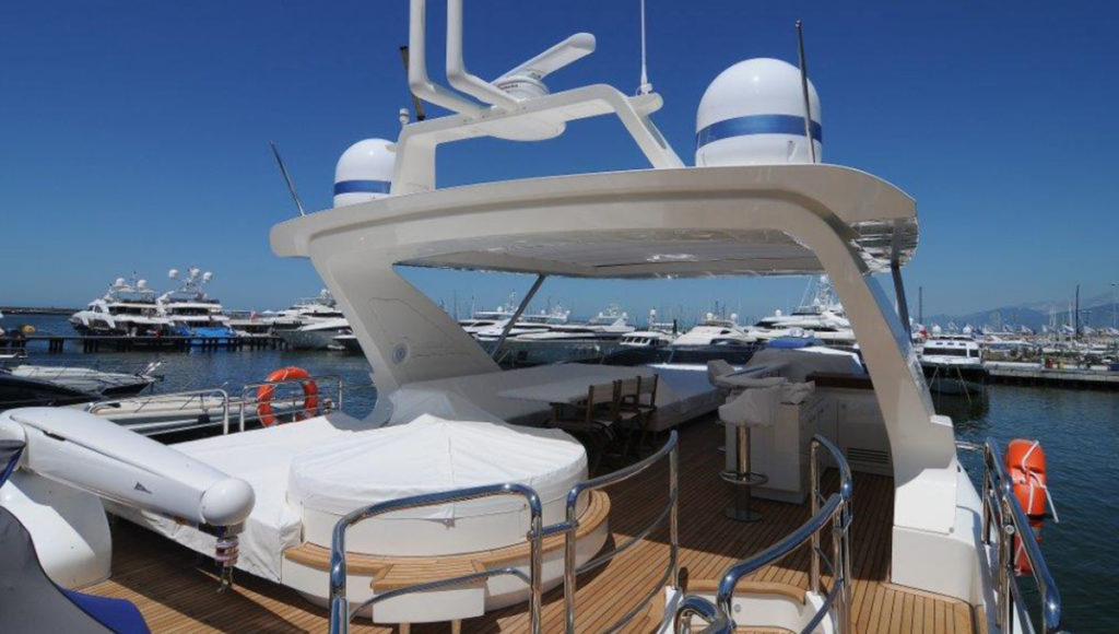 Azimut 84 Yacht for Sale 3