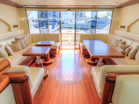 Lady J Yacht for Sale - Amenities - Living Room with a View