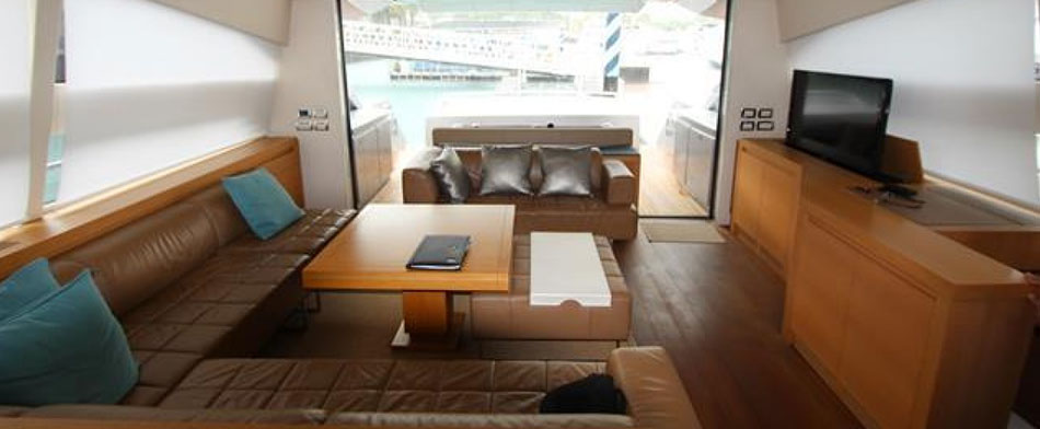 Pershing 80 Yacht for Sale - Interior view