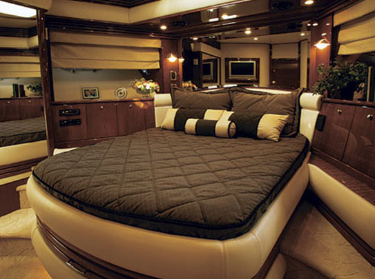 Sahara Yacht for Sale - Amenities - Spacious Cabins